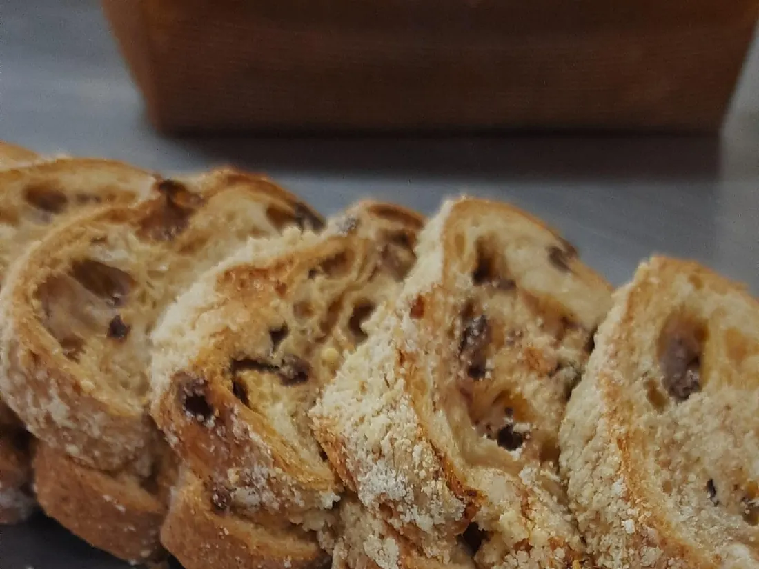 Fatias do Pãonettone Bambini com gotas sabor chocolate